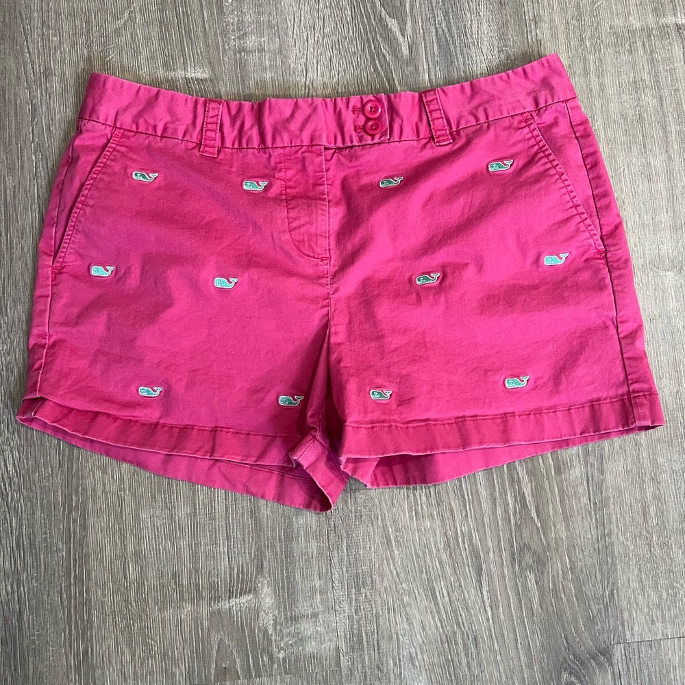 Women’s Vineyard Vines embroidered whale pattern
